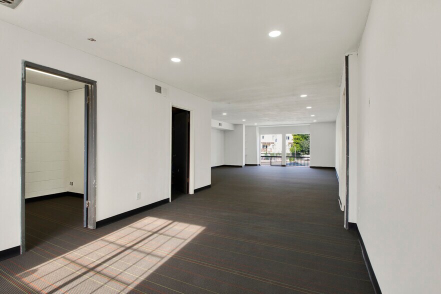 More Photos Of 5425-5435 Linda Vista Rd, San Diego Office For Lease