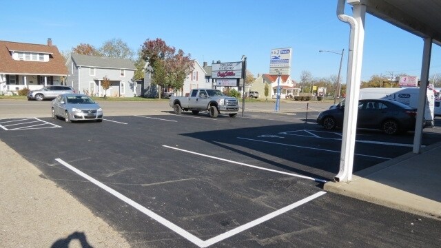 More Photos Of 475 E Main St, Circleville Storefront Retail Office For Lease