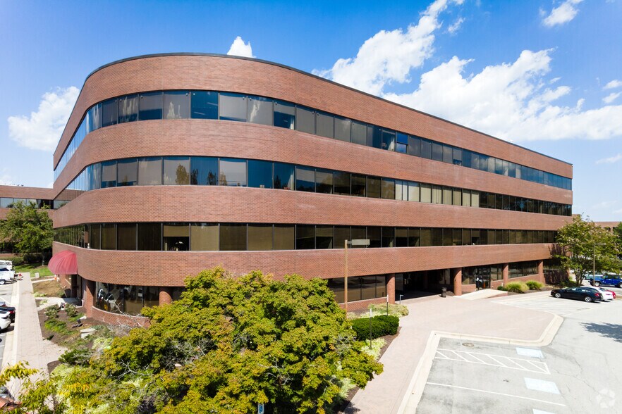 More Photos Of 4600 Forbes Blvd, Lanham Office For Sale