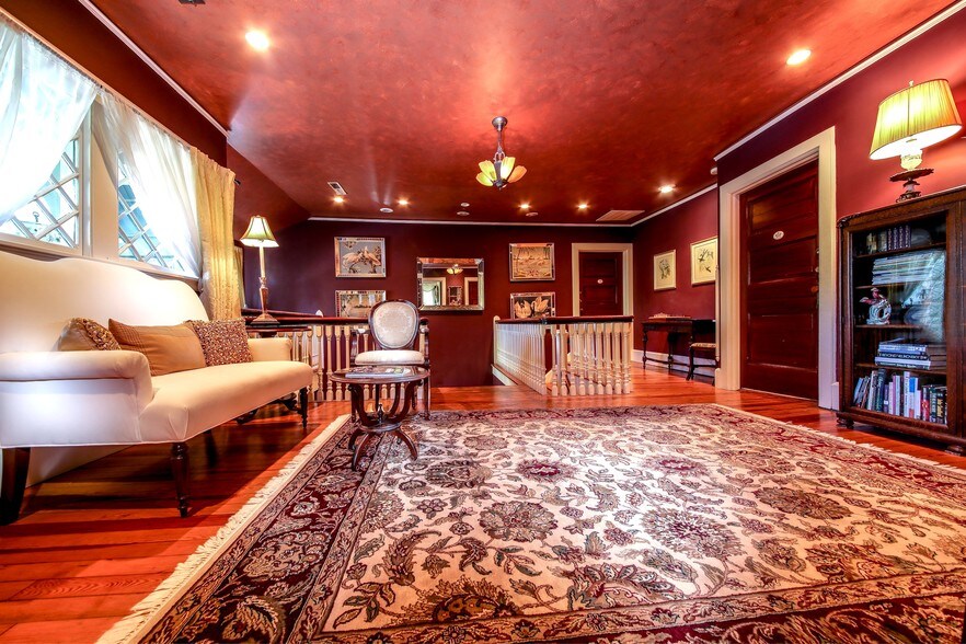 More Photos Of 288 Montford Ave, Asheville Hospitality For Sale