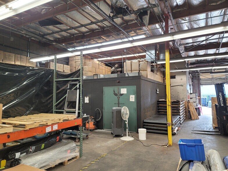 More Photos Of 17431 N Black Canyon Fwy, Phoenix Manufacturing For Sale