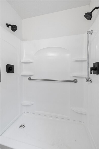 More Photos Of 4518 W Emerald St, Boise Specialty For Sale