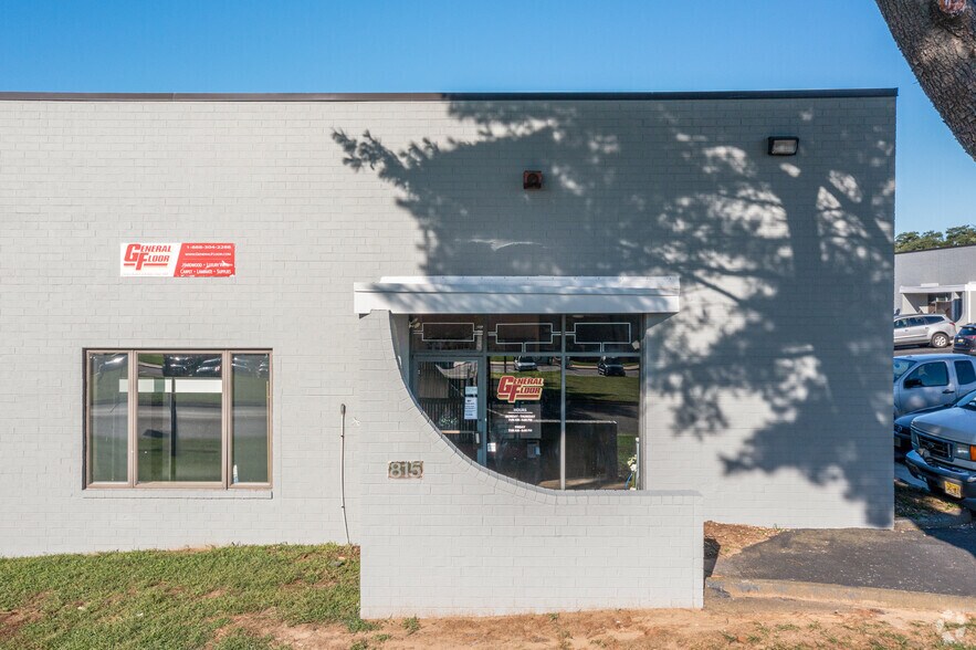 More Photos Of 815 Hylton Rd, Pennsauken Warehouse For Lease