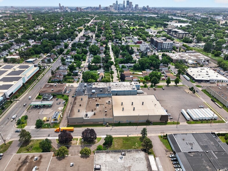 More Photos Of 2639 2nd St NE, Saint Anthony Manufacturing For Sale