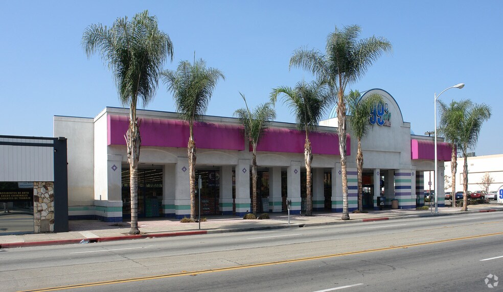 More Photos Of 1514 N Main St, Santa Ana Freestanding For Lease