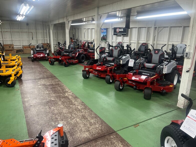 More Photos Of 10190 Old Indian Head Rd, Upper Marlboro Freestanding For Sale