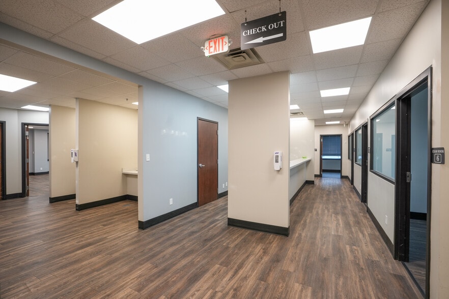 More Photos Of 120 Prosperous Pl, Lexington Office For Lease
