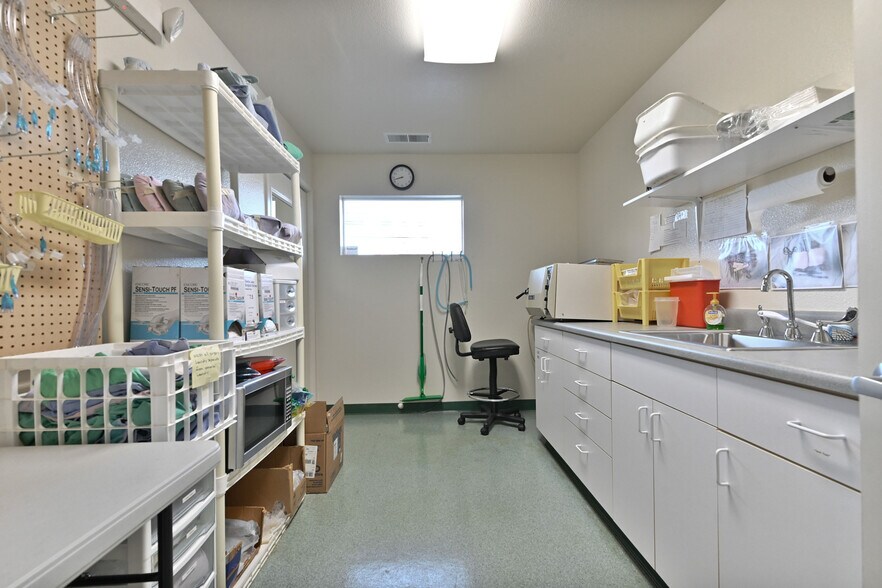 More Photos Of 382 CA-4, Murphys Office For Sale