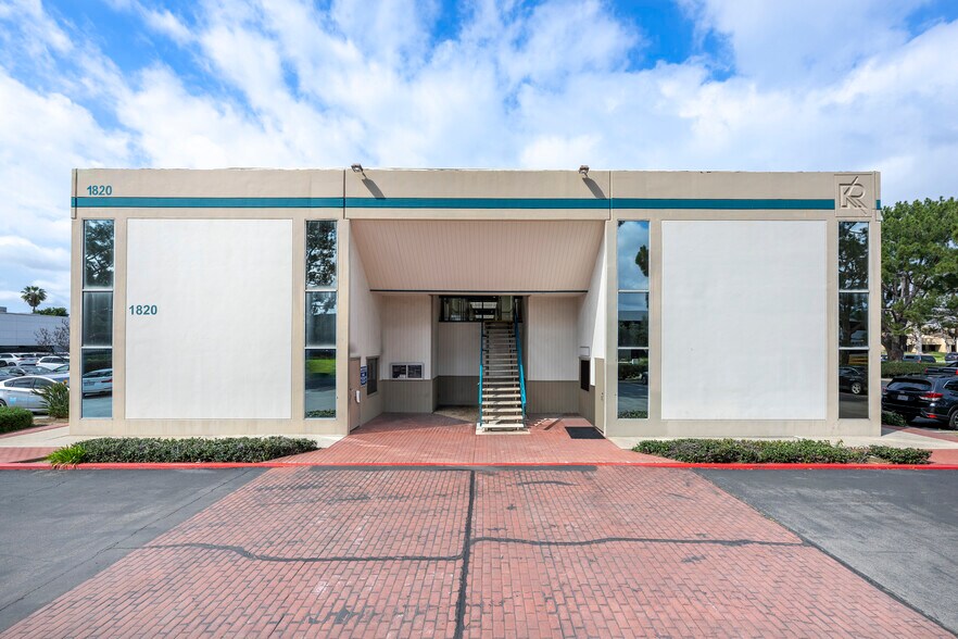 More Photos Of 1820 E Garry Ave, Santa Ana Office For Sale