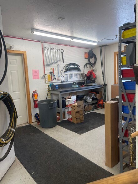 More Photos Of 5165 Linden St, Laona General Retail For Sale