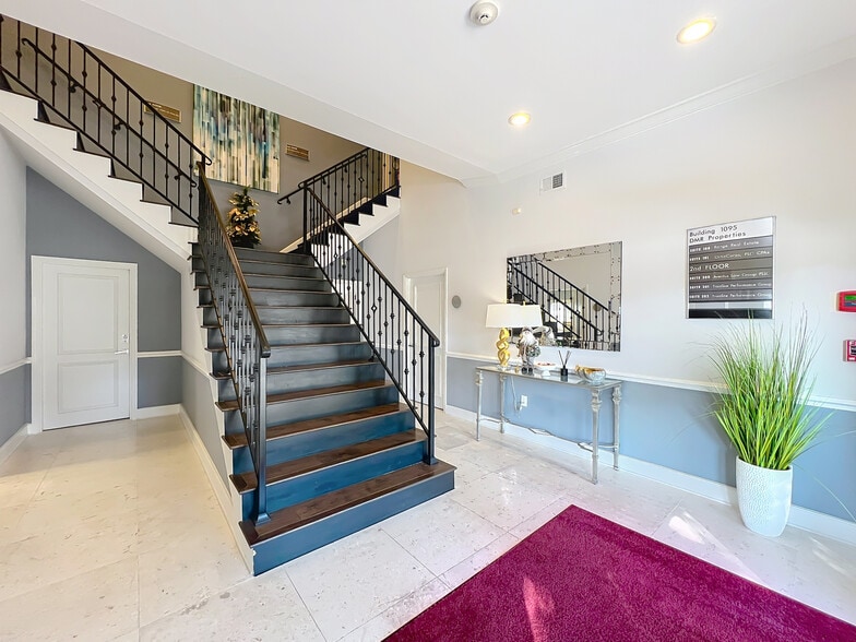 More Photos Of 1095 W Morse Blvd, Winter Park Office For Lease