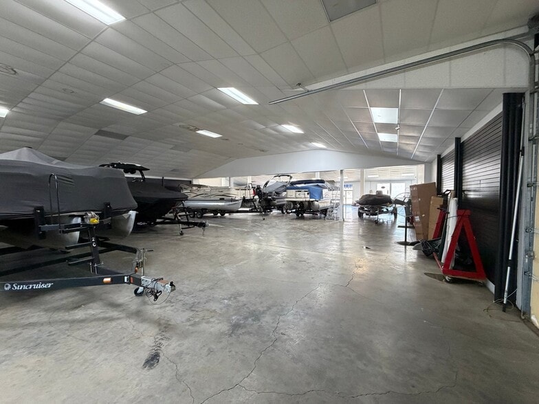 More Photos Of 211 Canton Ln, Cadiz Self Storage For Sale