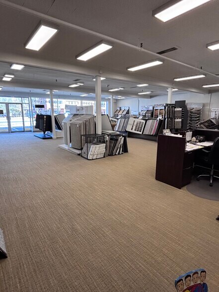 More Photos Of 211 Lowell St, Wilmington Unknown For Lease