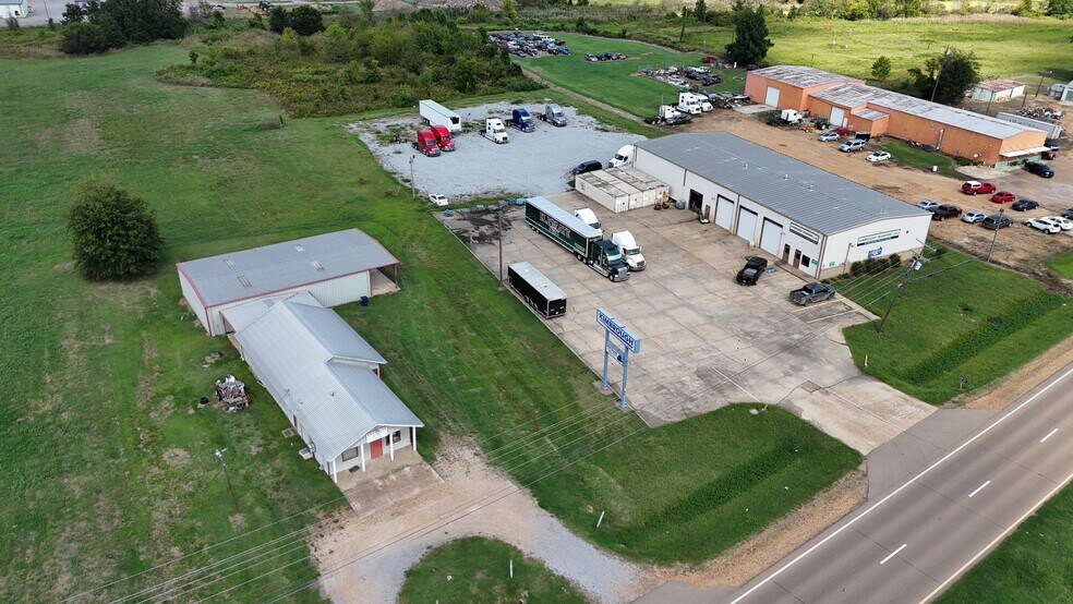 More Photos Of 1319 US-82, Indianola Service For Sale