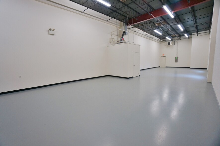 More Photos Of 1100-1146 Taft St, Rockville Warehouse For Lease