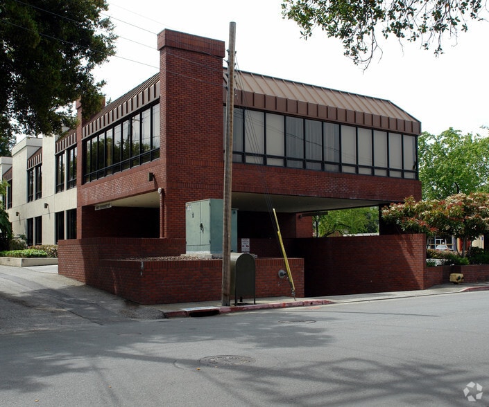 Primary Photo Of 419 S San Antonio Rd, Los Altos Medical For Lease
