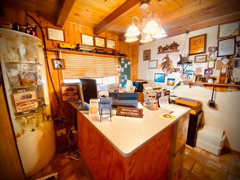 More Photos Of 18 W Allen St, Tombstone Trailer Camper Park For Sale
