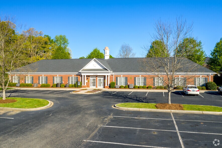 More Photos Of 17232 Lancaster Hwy, Charlotte Medical For Sale