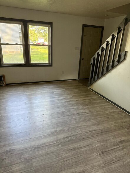 More Photos Of 9539 Green Meadow Rd, Windham Apartments For Sale