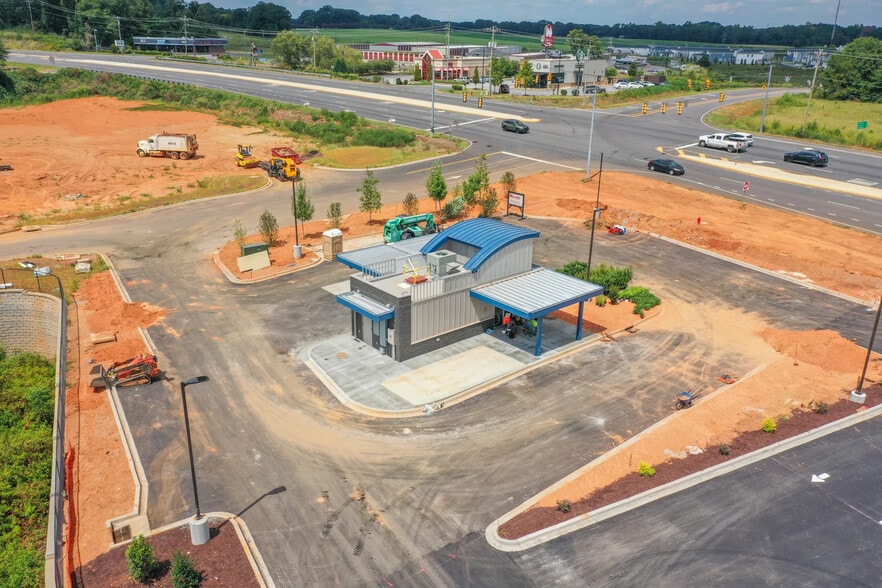More Photos Of 4647 Clemson Blvd, Anderson General Retail For Sale