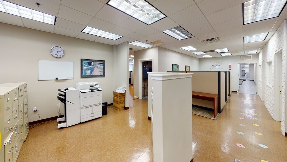 More Photos Of 860 Welsh Rd, Huntingdon Valley Manufacturing For Lease