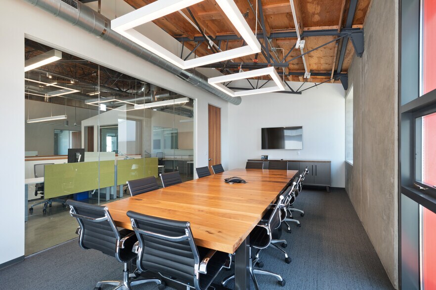 More Photos Of 2250 E Maple Ave, El Segundo Loft Creative Space For Sale