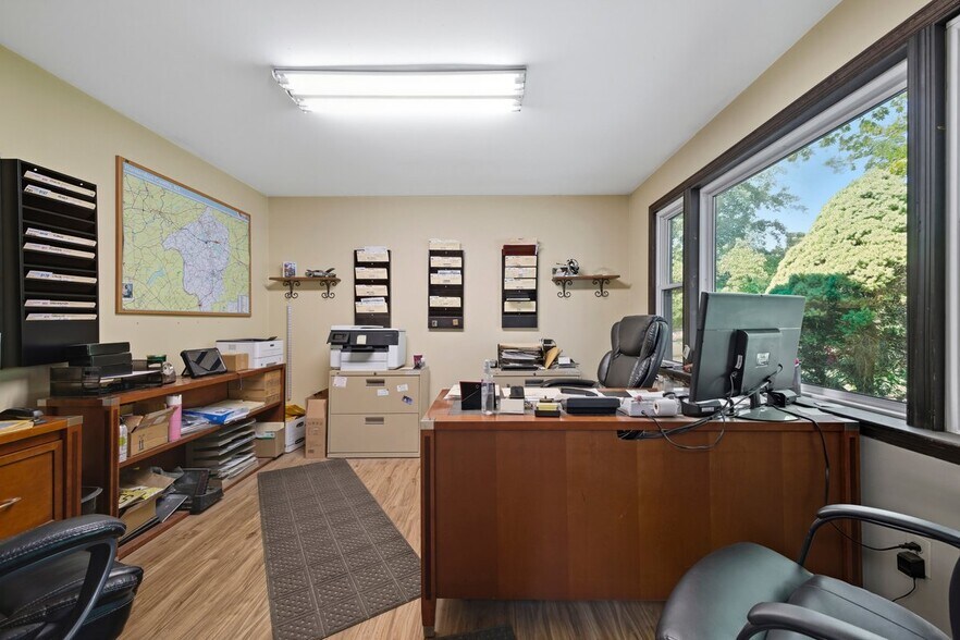 More Photos Of 1262-1264 US-22, Lebanon Auto Repair For Sale