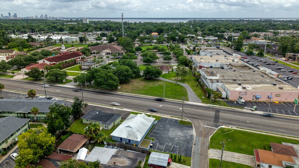 More Photos Of 1824 Blanding Blvd, Jacksonville Medical For Sale