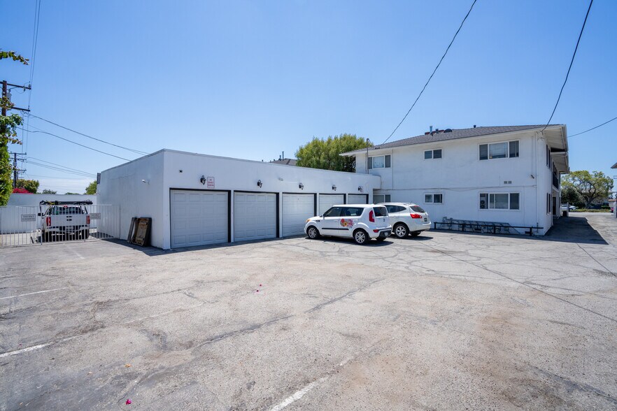 More Photos Of 921-933 W Huntington Dr, Arcadia Apartments For Sale