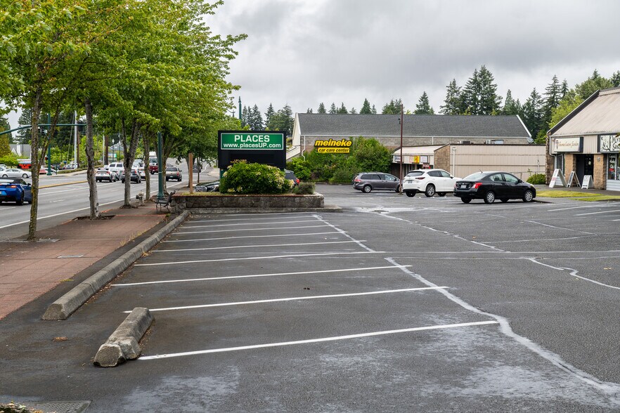 More Photos Of 2709-2811 Bridgeport Way, Tacoma Unknown For Lease