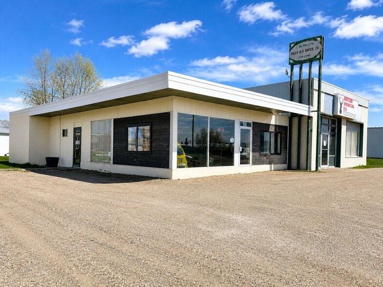 More Photos Of 5003 50 St, Mundare Industrial For Sale