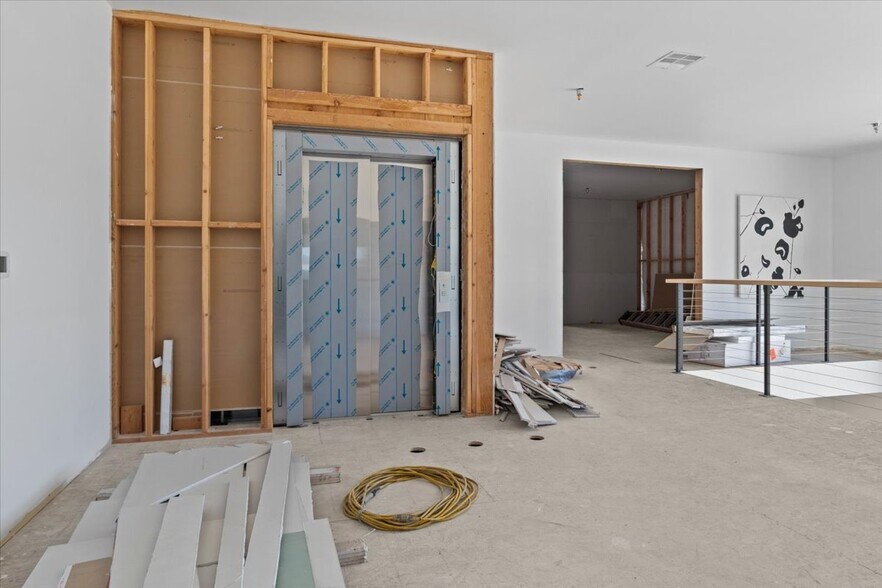 More Photos Of 3030 Lower Mill Dr, Hood River Industrial For Sale