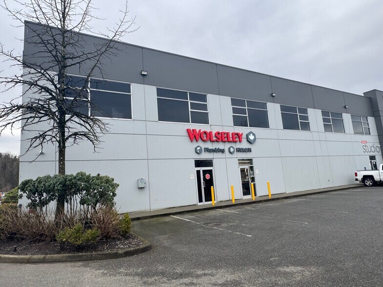 More Photos Of 13070 115 Ave, Surrey Warehouse For Lease