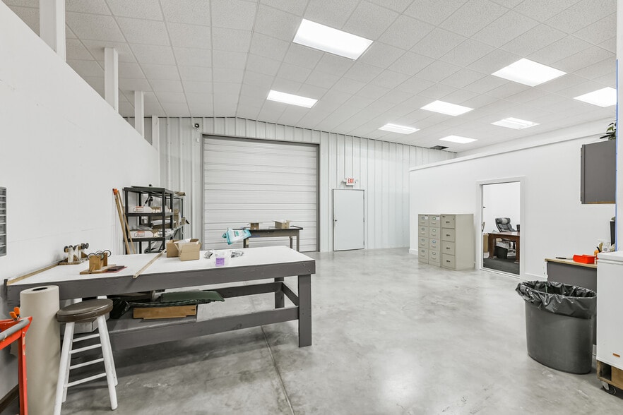 More Photos Of 7449 Wright Rd, Houston Manufacturing For Sale