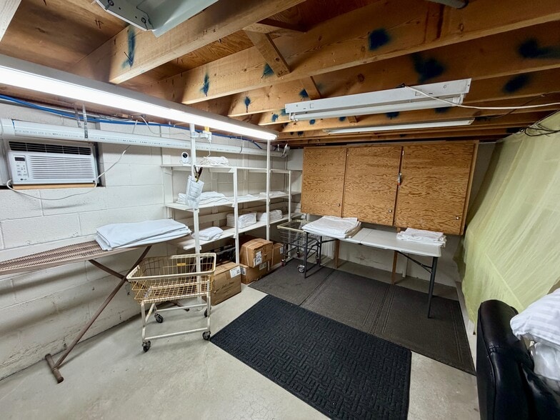 More Photos Of 210 N Main St, Deer Lodge Hotel For Sale