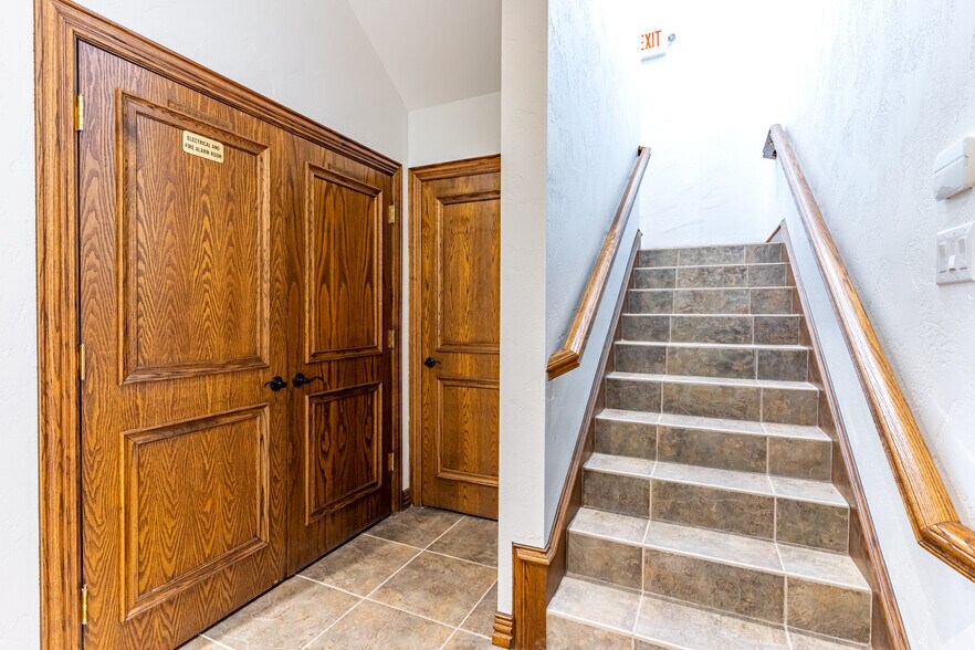 More Photos Of 3012 Ridge Rd, Rockwall Office For Lease