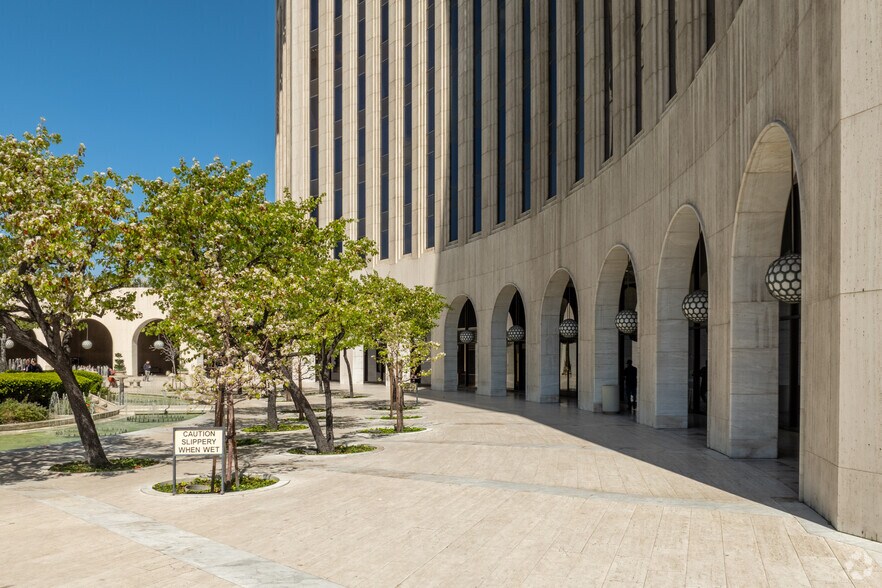 More Photos Of 3701 Wilshire Blvd, Los Angeles Unknown For Lease