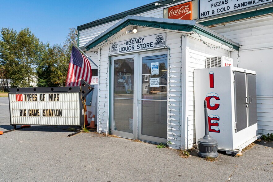 More Photos Of 409 Main St, Bingham Convenience Store For Sale