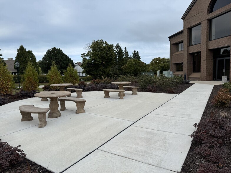 More Photos Of 8989 N Port Washington Rd, Bayside Office For Lease