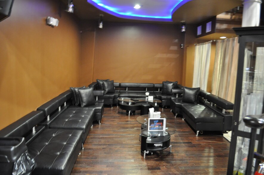 More Photos Of 1501 Skibo Rd, Fayetteville General Retail For Sale
