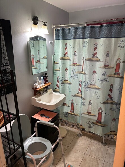 More Photos Of 88 Southern Dr, Rochester Industrial For Sale