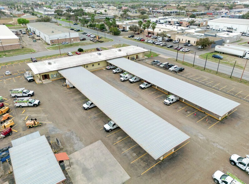 More Photos Of 2120 Redbud Ave, McAllen Service For Sale