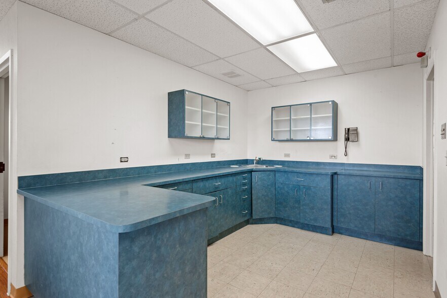 More Photos Of 99 November Dr, Camp Hill Medical For Lease