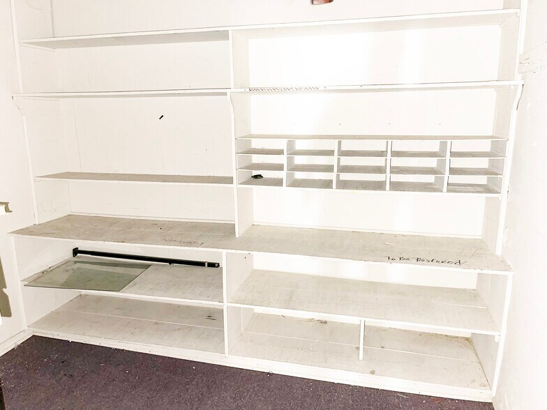 More Photos Of 104 E Graham Ave, Pryor General Retail For Sale