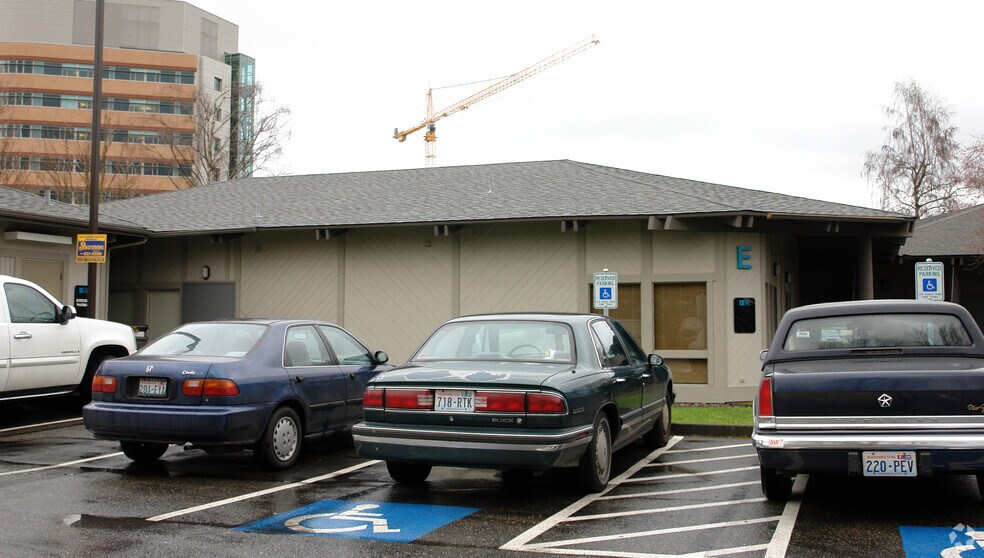 More Photos Of 12911 120th Ave NE, Kirkland Medical For Lease