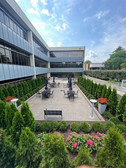 More Photos Of 36800 Woodward Ave, Bloomfield Hills Office For Sale