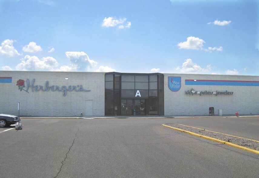 More Photos Of 1901 W Lincoln Ave, Fergus Falls Freestanding For Sale