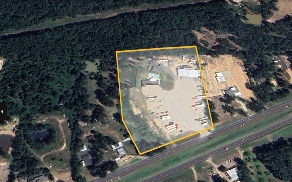 Primary Photo Of 15844 State Highway 31 W, Tyler Truck Terminal For Sale