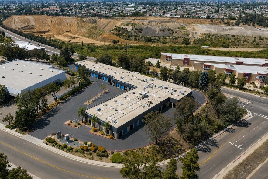 More Photos Of 8680 Miralani Dr, San Diego Warehouse For Lease