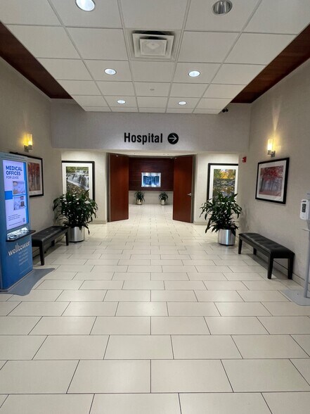 More Photos Of 2996 Kate Bond Rd, Bartlett Medical For Lease